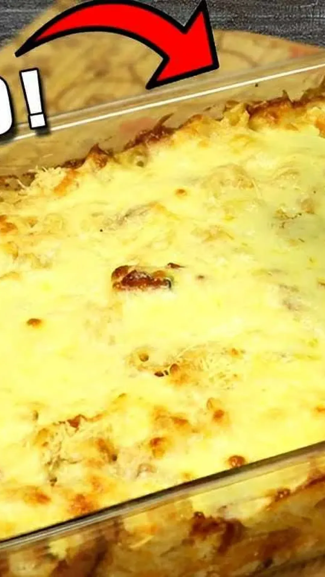 Macarrão de forno com calabresa e molho branco muito cremoso e saboroso