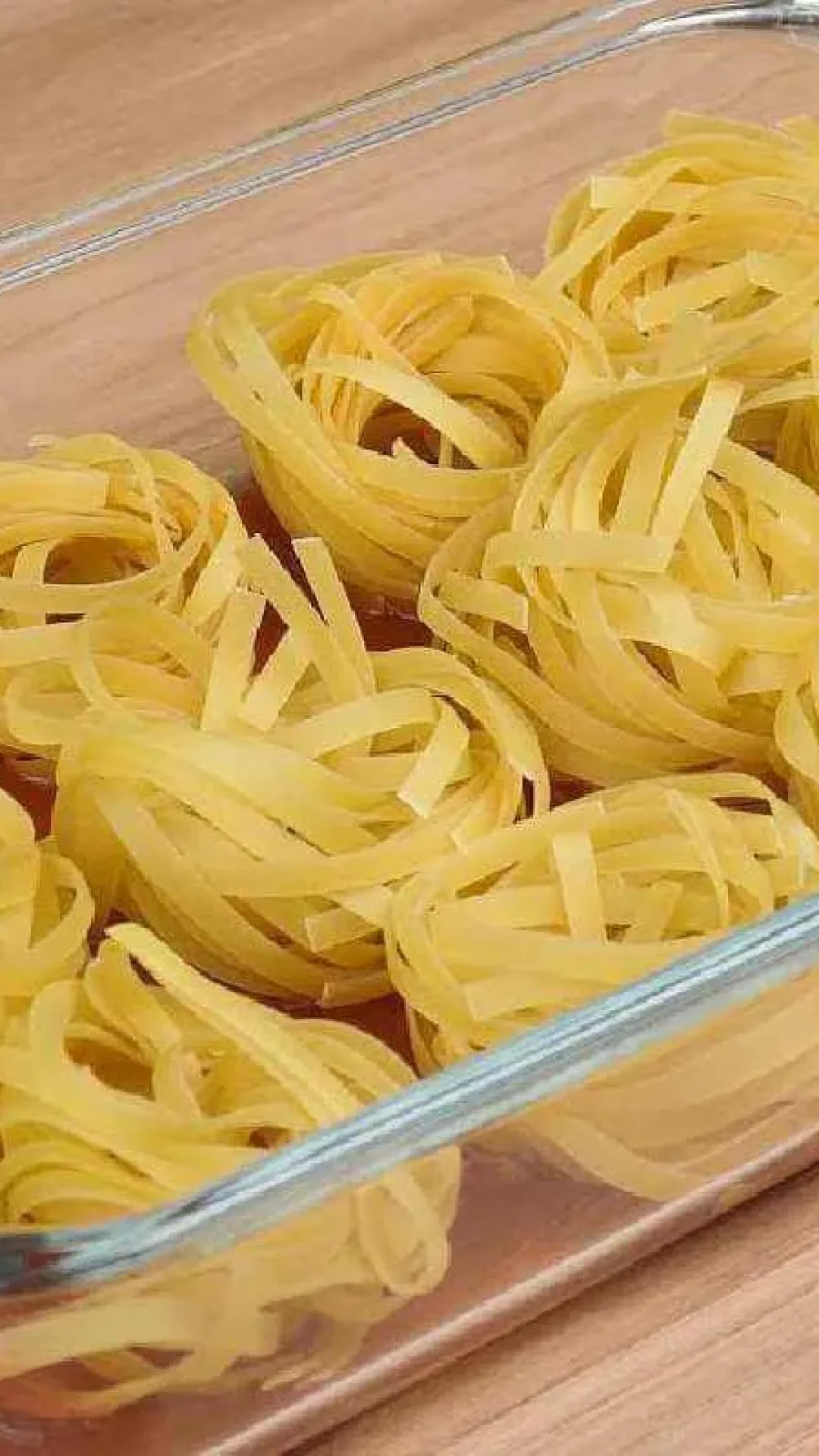 Macarrão de preguiçoso ótimo para quem não tem muito para fazer o almoço