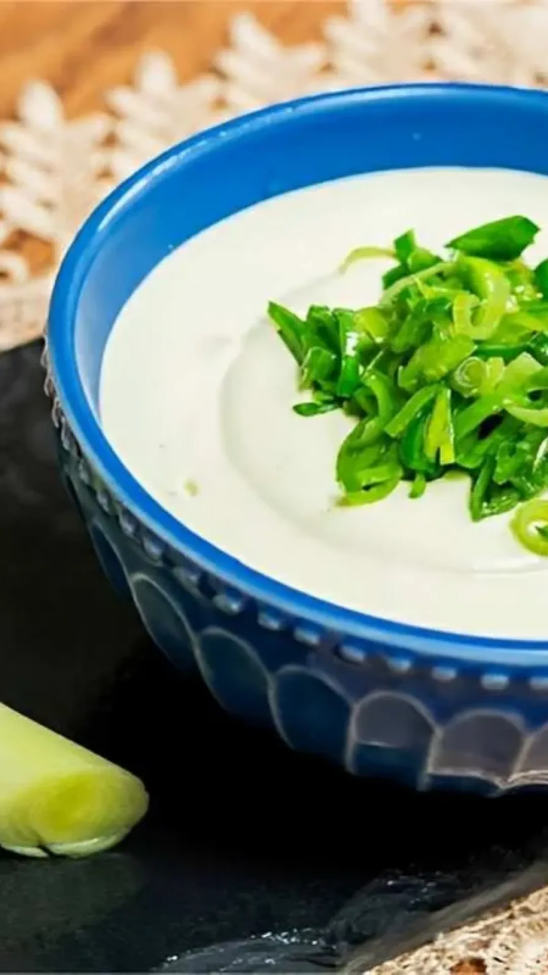 Maionese caseira sem óleo e sem ovos crus: muito leve e perfeita para acompanhar lanches e saladas
