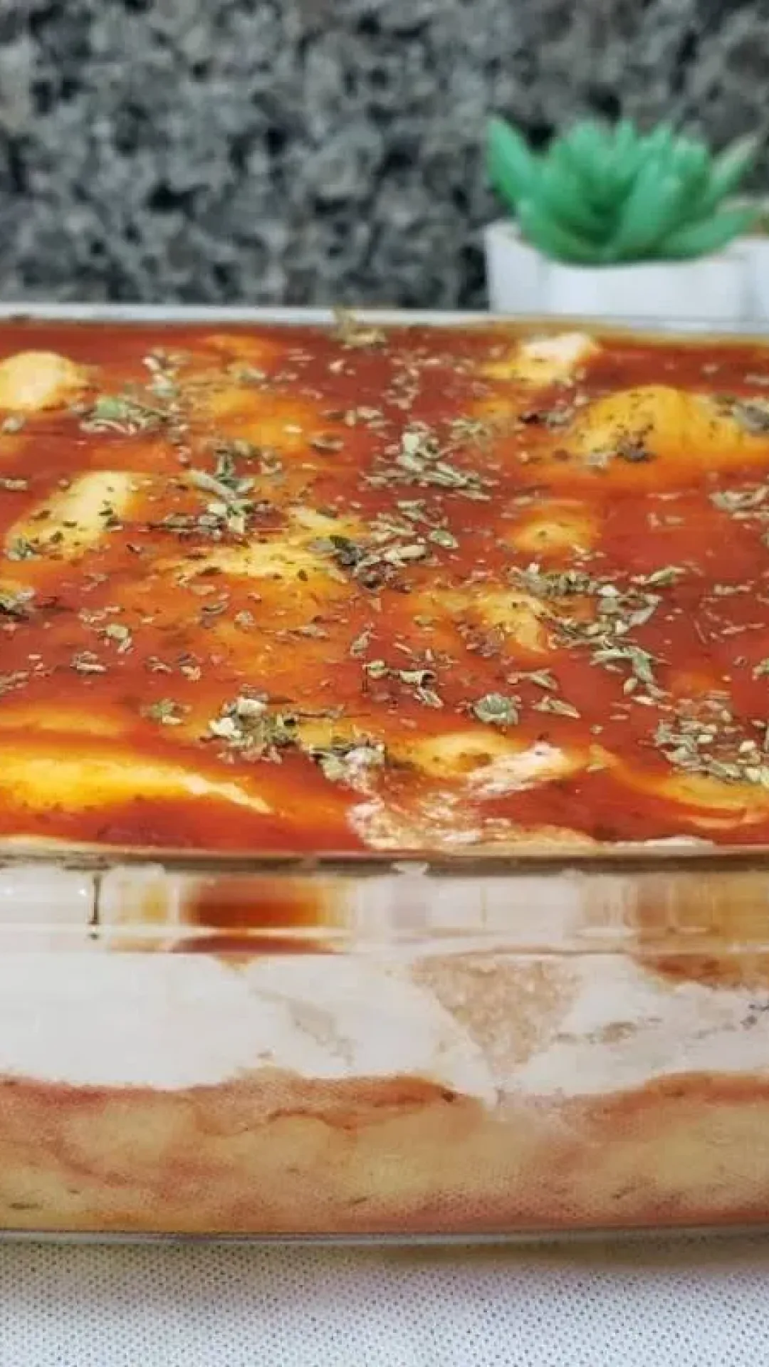 Mandioca no forno para você fazer gastando pouco e sem muito trabalho