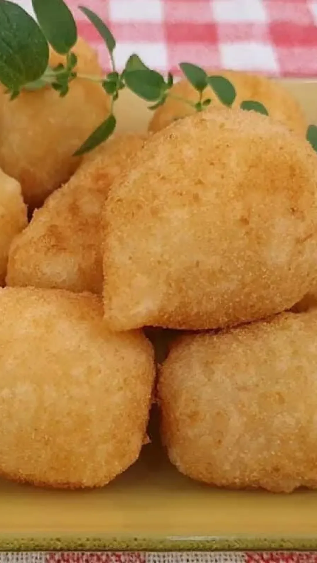 Massa de mandioca para salgado, para você fazer salgados irresistíveis que ficam sequinhos e saborosos