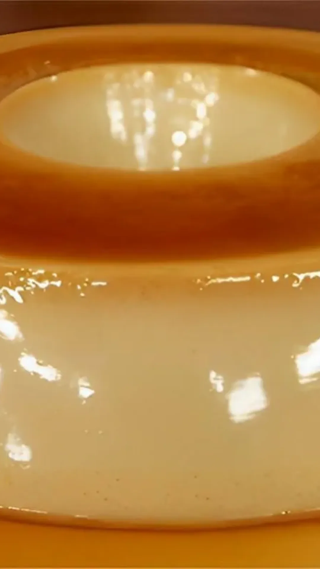 Misture esses 2 ingredientes e faça um maravilhoso e fácil pudim de 2 ingredientes