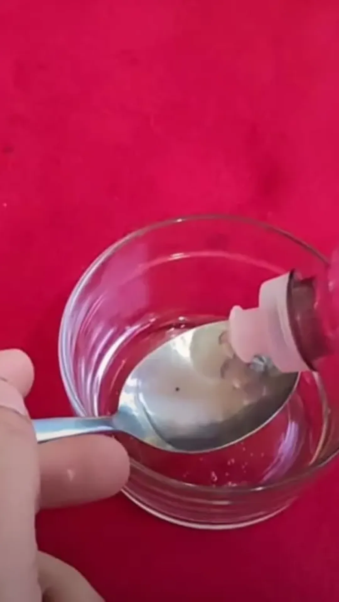 Misturinha para desengordurar vidros: não precisa mais comprar produto no mercado