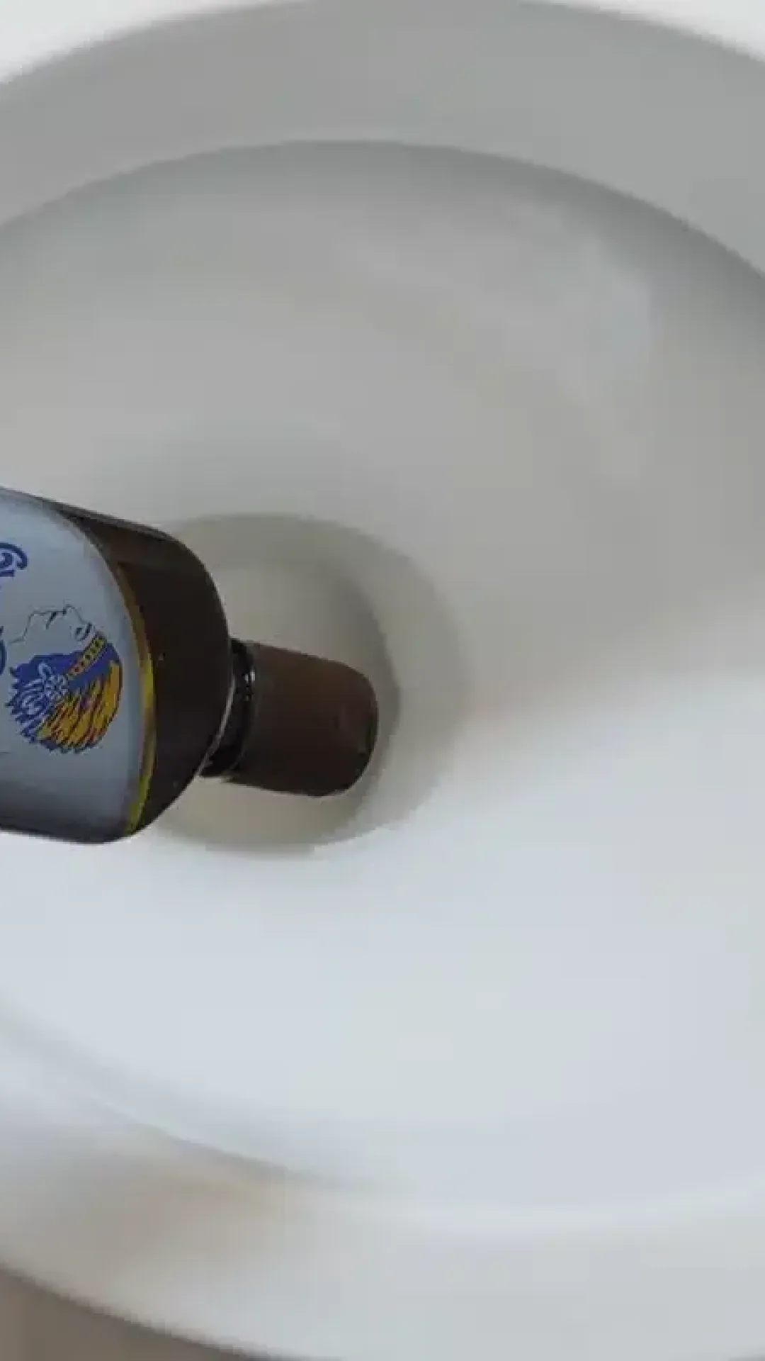 Misturinha para lavar banheiro: por isso que banheiro de shopping está sempre cheiroso