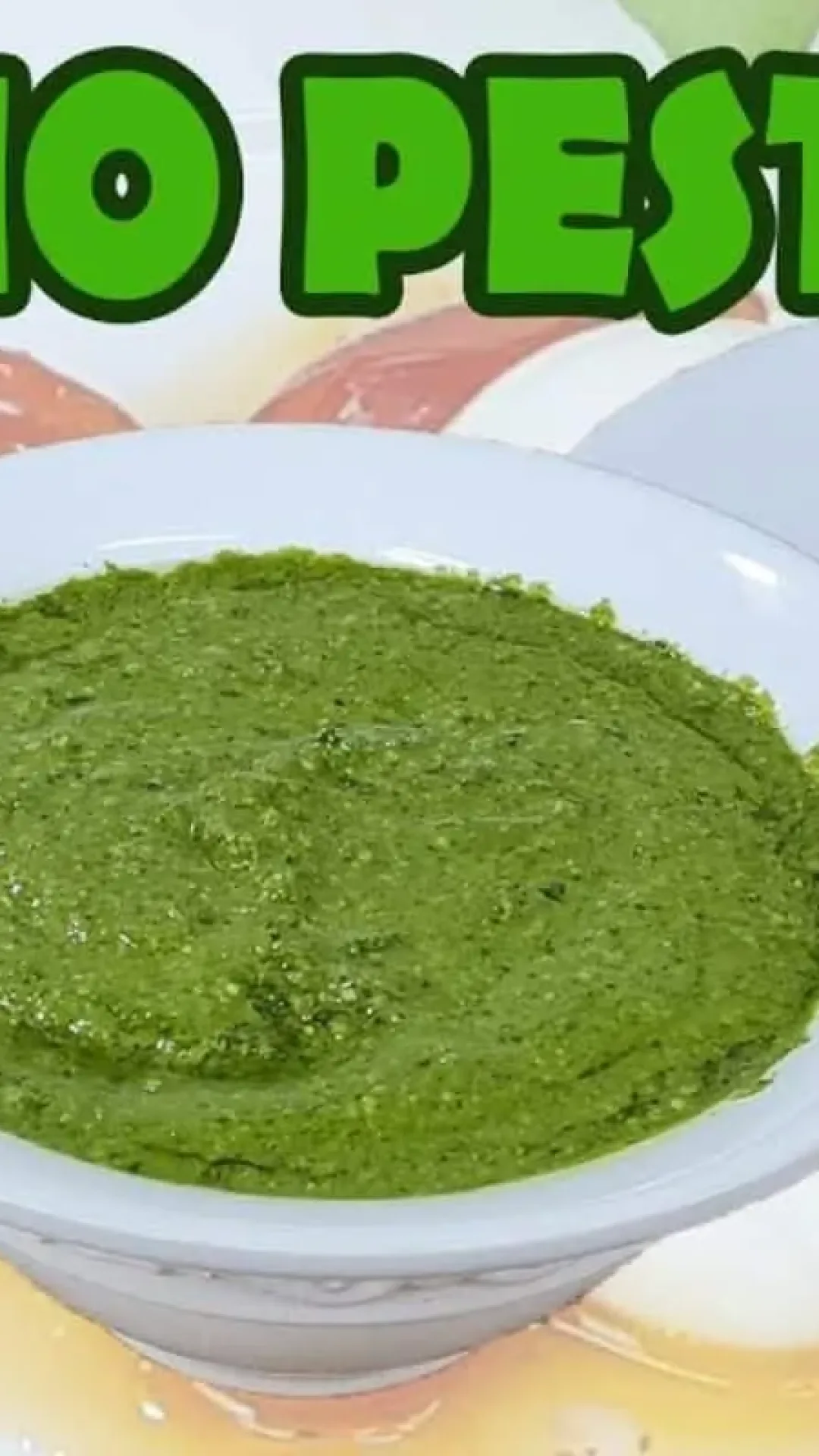 Molho pesto com manjericão, um molho clássico feito com facilidade para deixar suas massas divinas