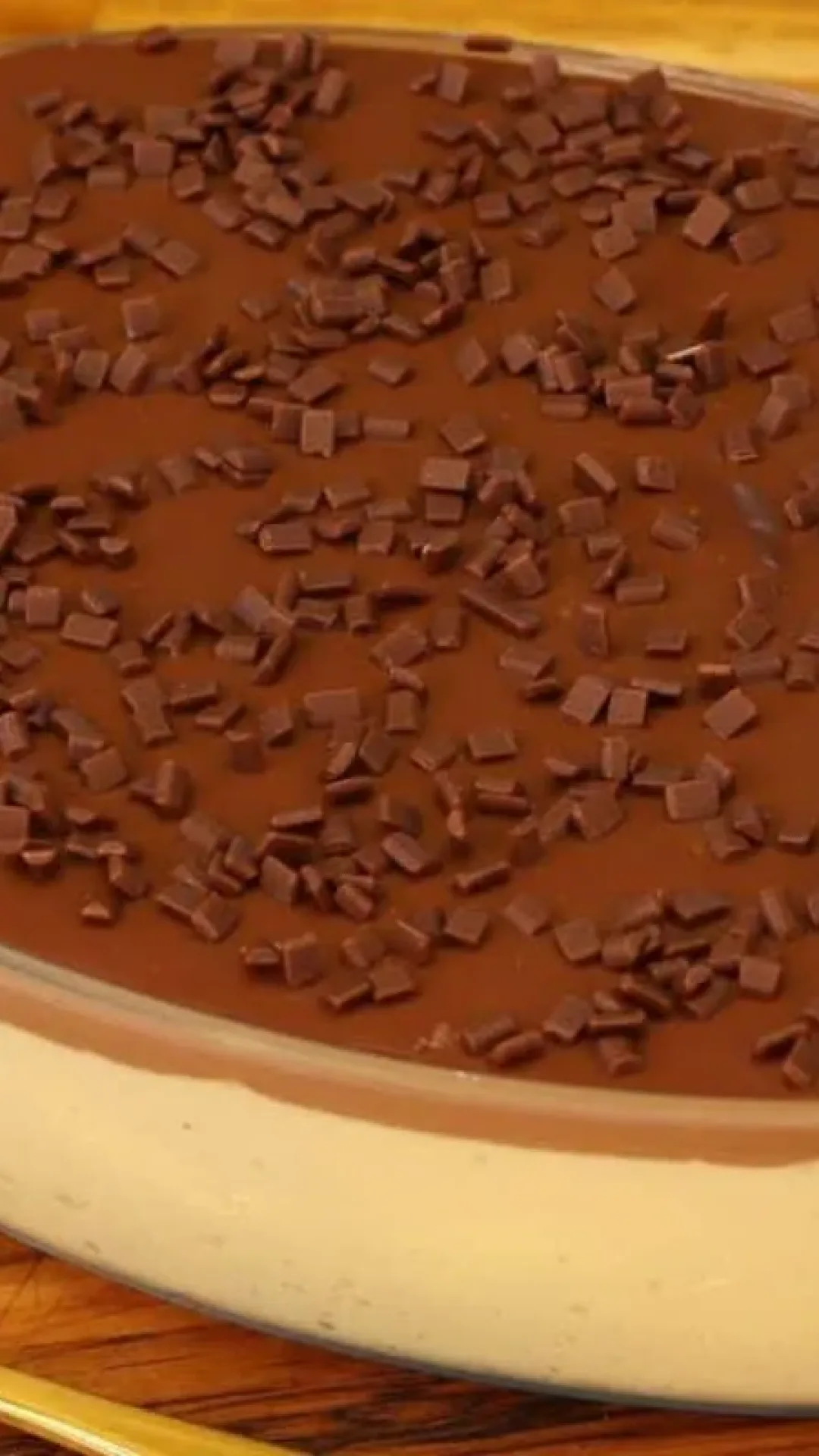 Mousse de maracujá com chocolate: perfeita, fácil e super cremosa para sua sobremesa