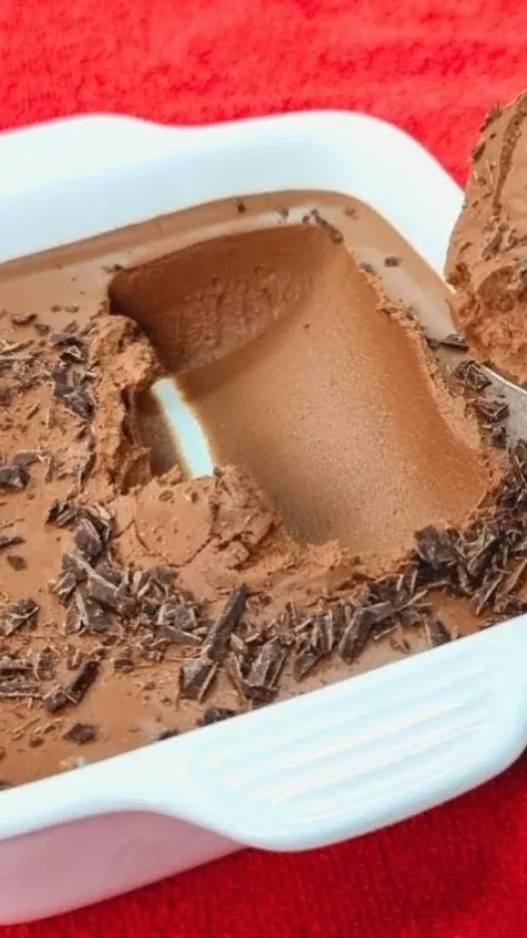 Mousse low carb com apenas dois ingredientes, para saborear sem culpa, sem sair da sua dieta