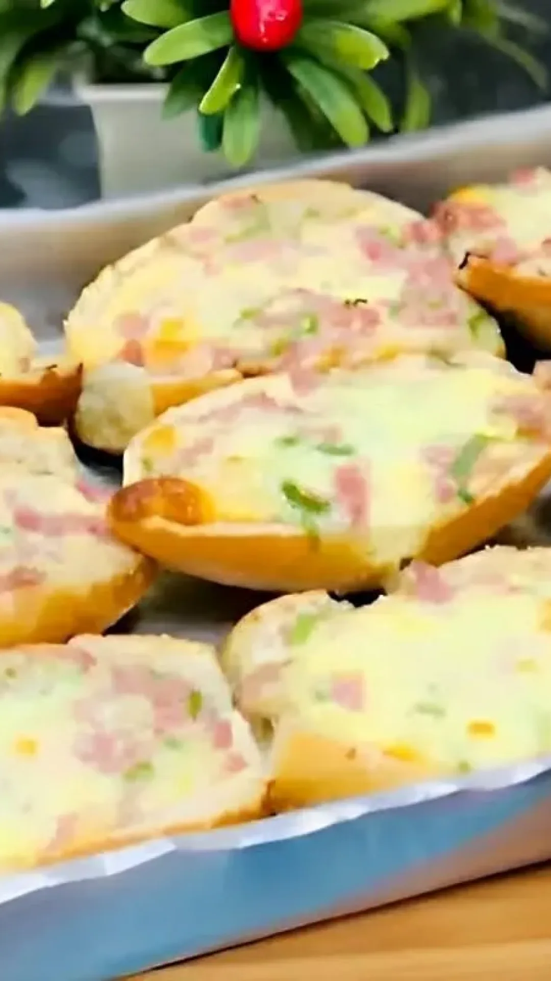 Não jogue pão amanhecido fora faça lanche no pão amanhecido ou pizza de pão uma delícia