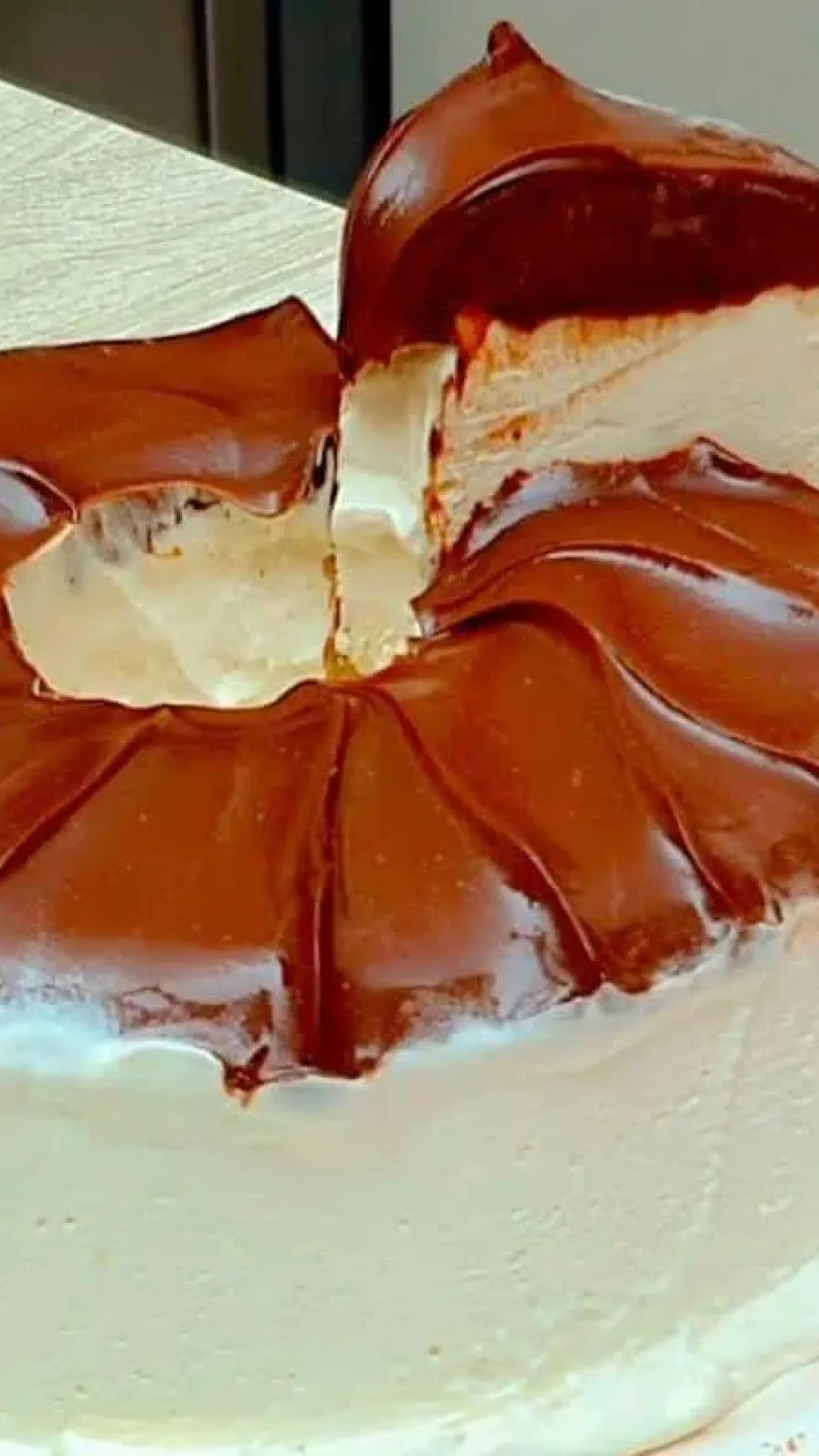 Ótimo para o final de ano mas você vai querer comer todos os dias esse pudim de sorvete
