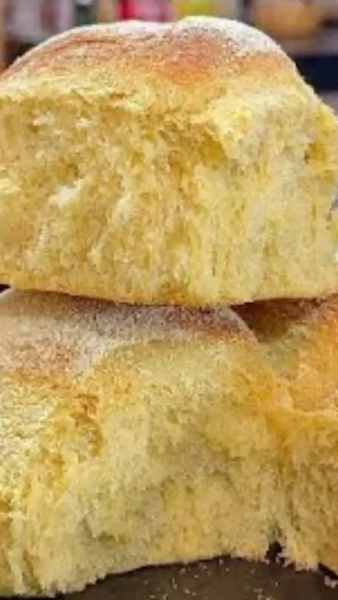 Pão caseiro de liquidificador: o pão mais fofinho e perfeito para servir no café da manhã da família