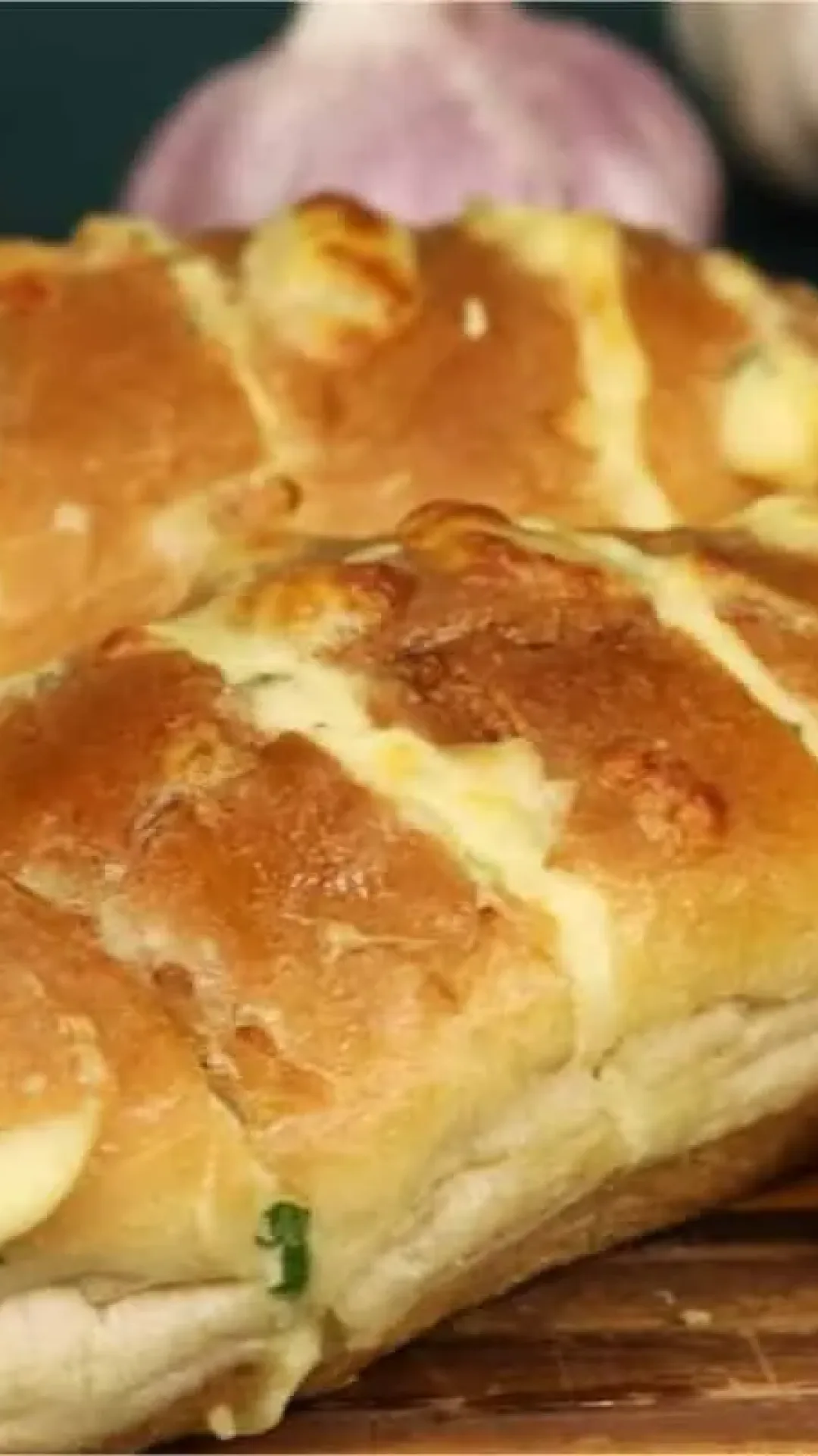 Pão de alho caseiro para acompanhar o churrasco do seu dia das mães