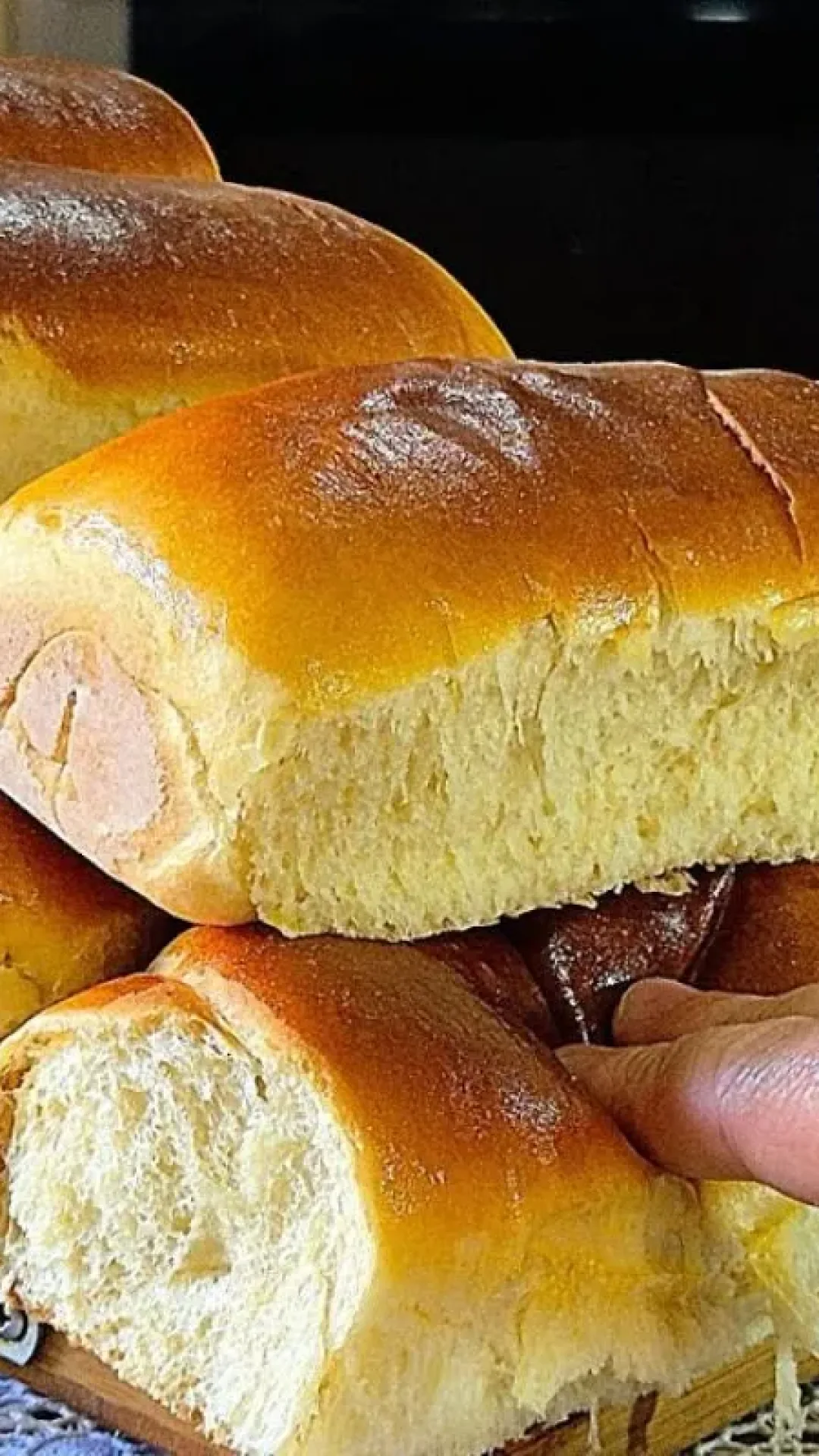 Pão de cachorro quente caseiro macio e muito saboroso para seu lanche