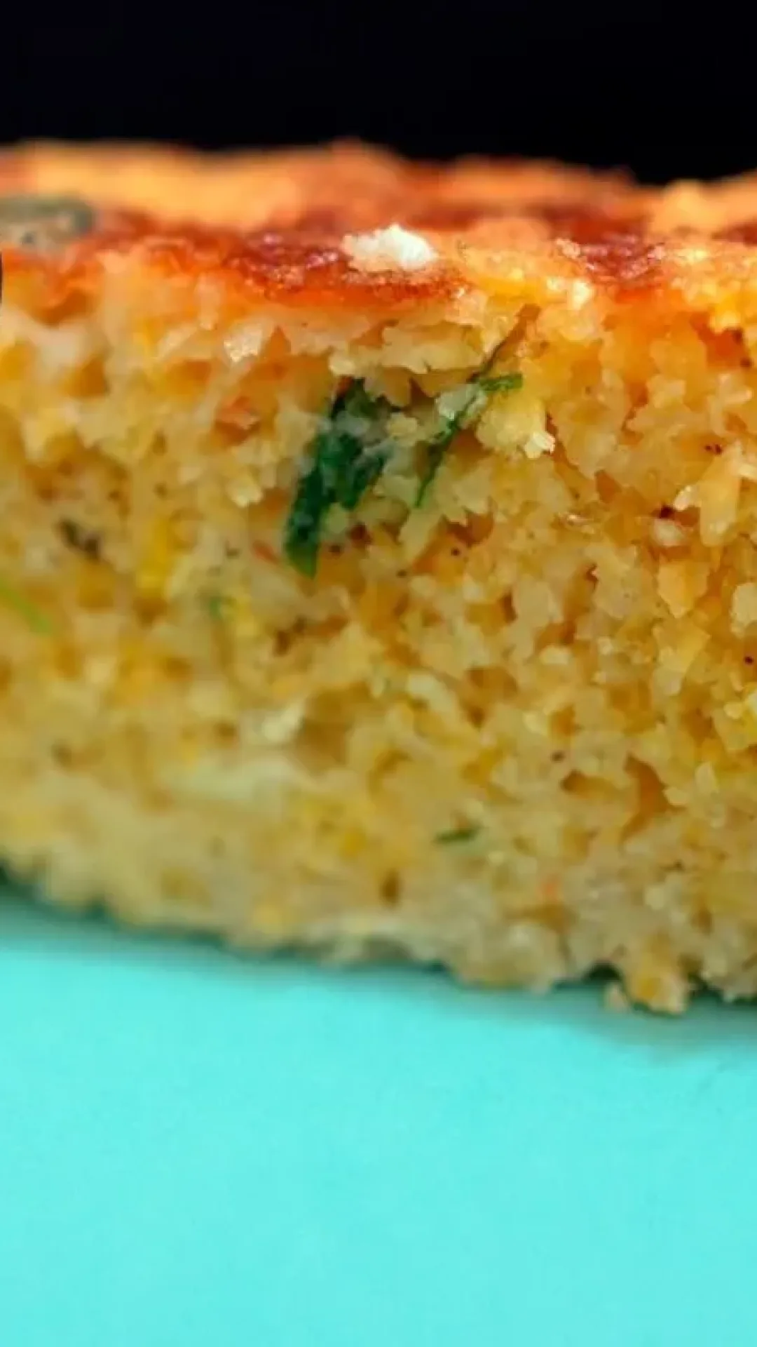 Pão de flocão fofinho e temperado para o café da tarde