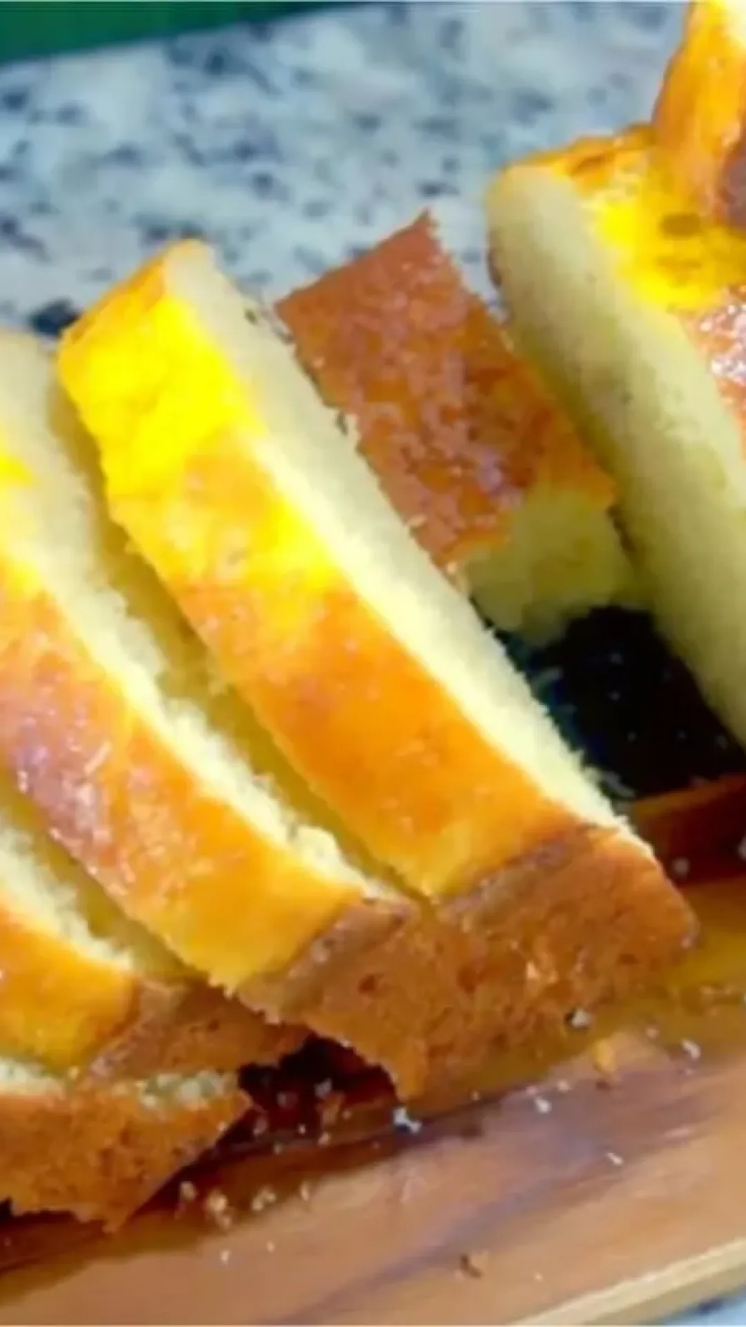 Pão de forma caseiro fofinho e fácil de fazer, ideal para o café da manhã ou lanche
