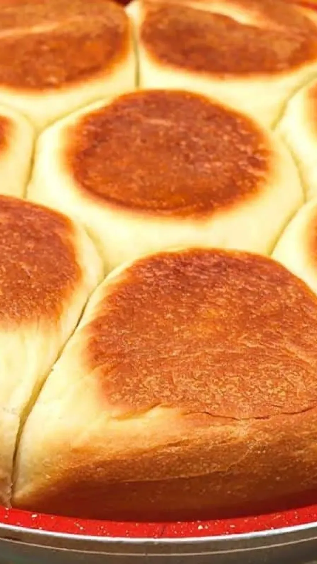 Pão de frigideira que fica pronto bem rapidinho para o café da manhã