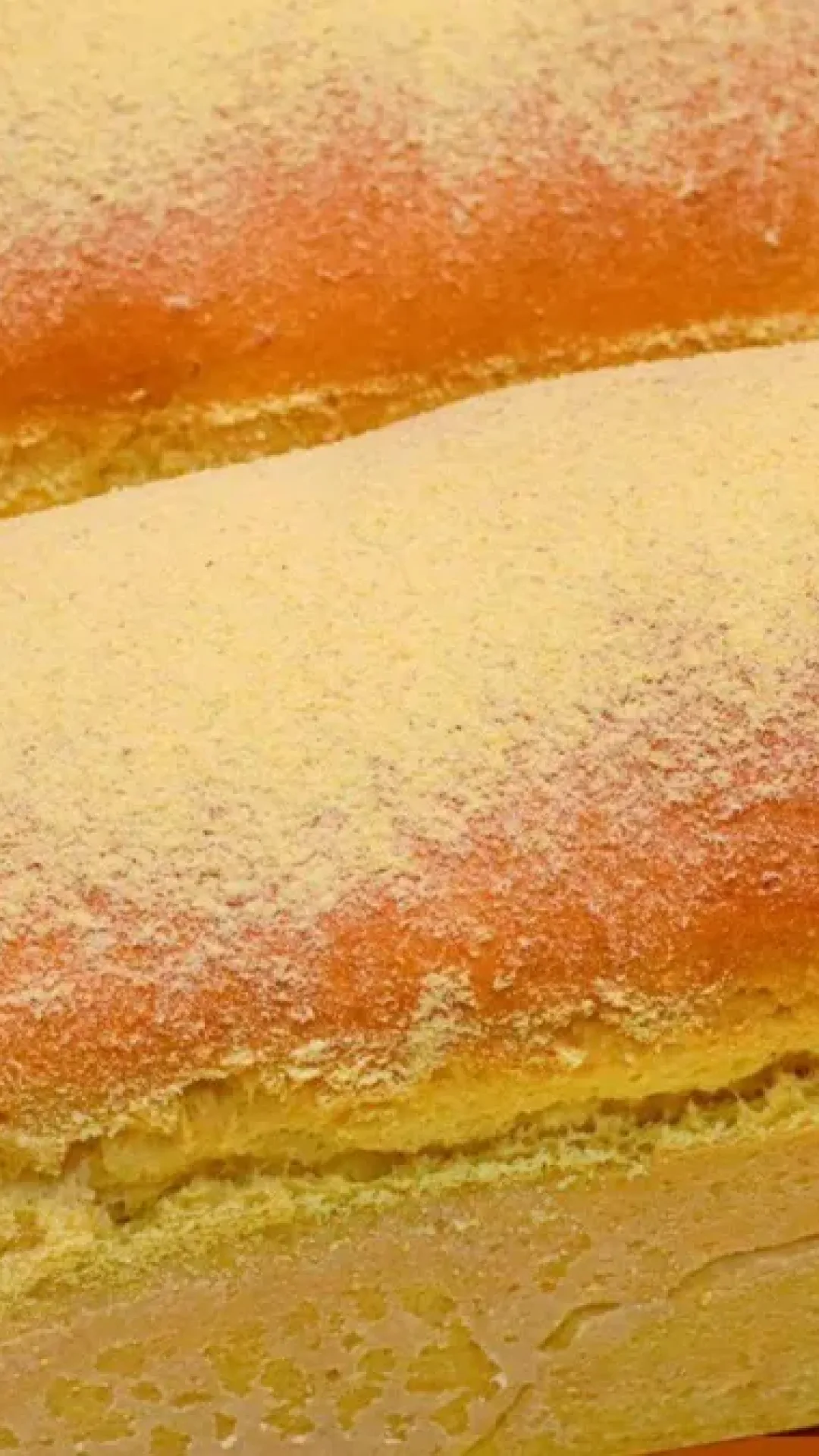 Pão de milho de latinha da roça para comer quentinho na hora do café
