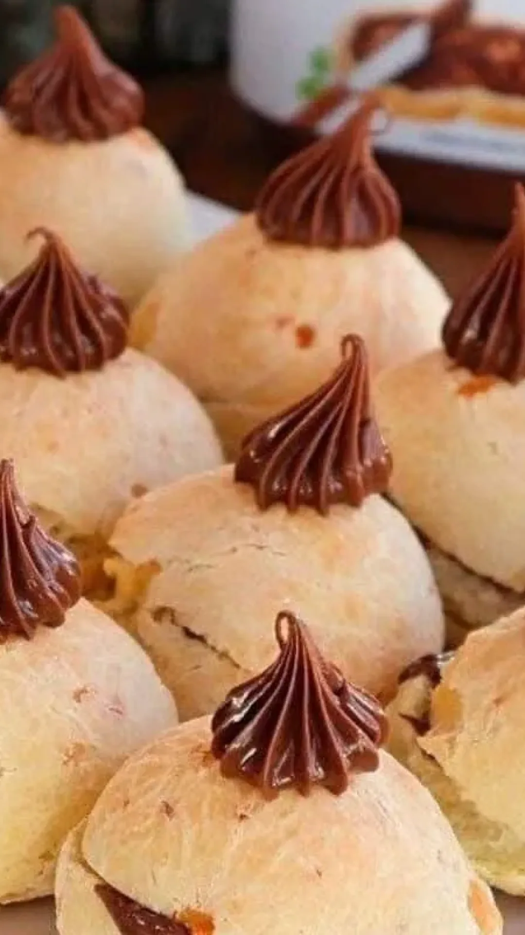 Pão de queijo com Nutella que derrete na boca e faz sucesso com todo mundo