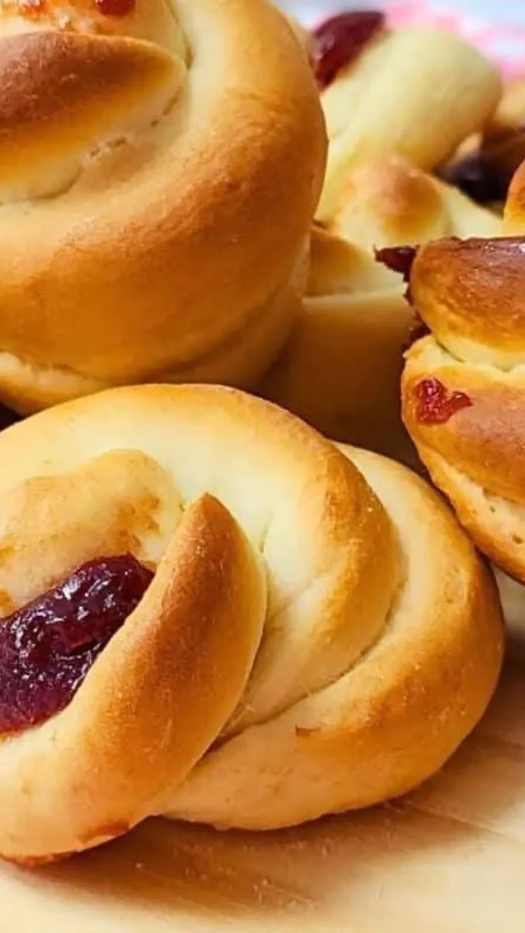 Pão doce caracol recheado com goiabada que vai ser a alegria do seu lanche da tarde