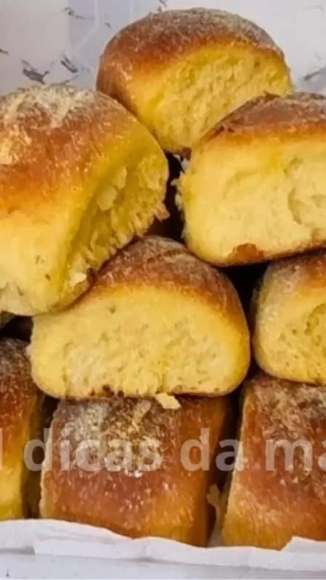 Pãozinho de fubá com erva doce fofinho e com um gostinho especial que conquista todo mundo