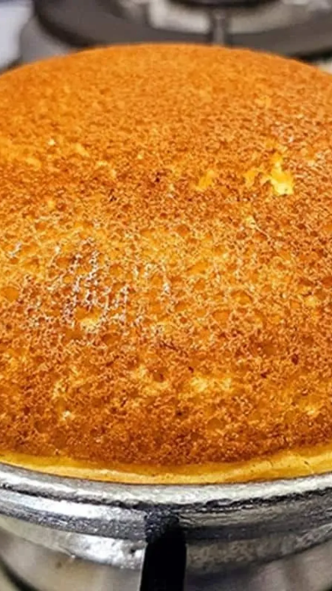Pãozinho de milho feito na frigideira: ótimo para substituir o pão francês na hora do café
