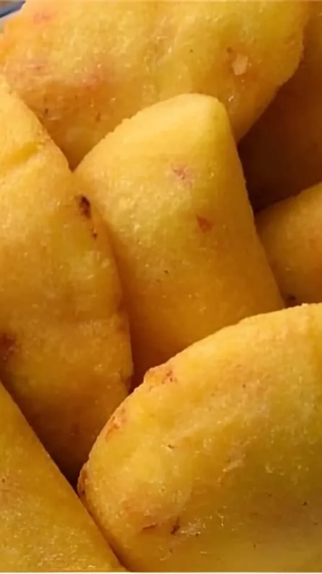 Pastel de mandioca com recheio de carne uma verdadeira iguaria na sua casa