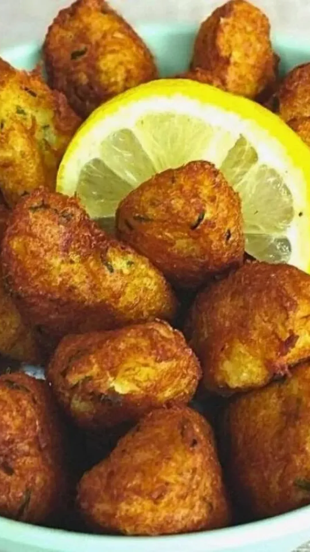 Pastelzinho de bacalhau: ótima sugestão para essa época do ano