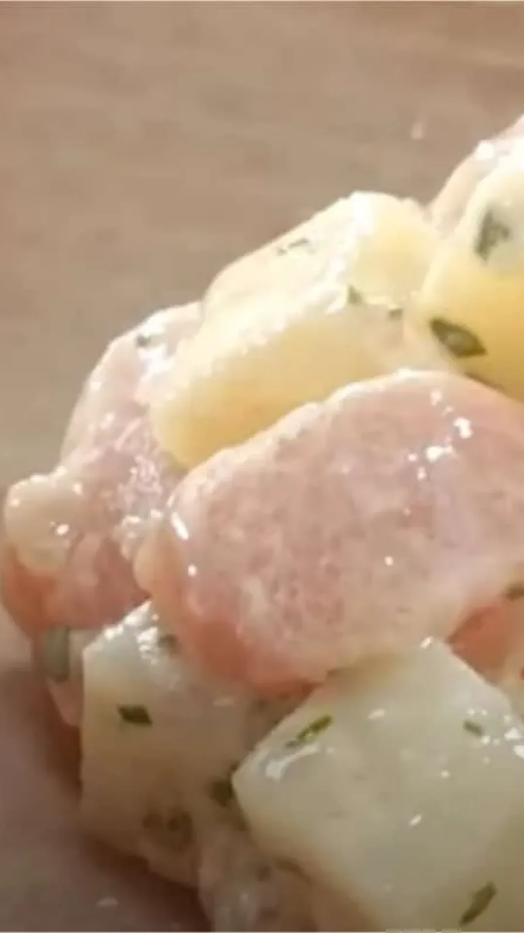 Peito de frango com batata no forno: receita simples, completa e saborosa