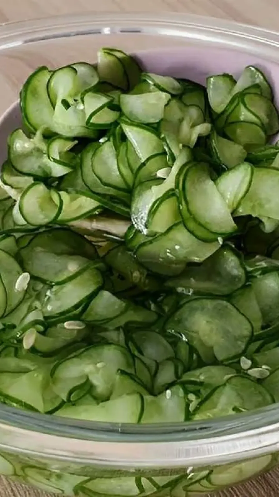 Pepino agridoce ou sunomono: a entrada que faz sucesso no restaurante japonês para você fazer em casa