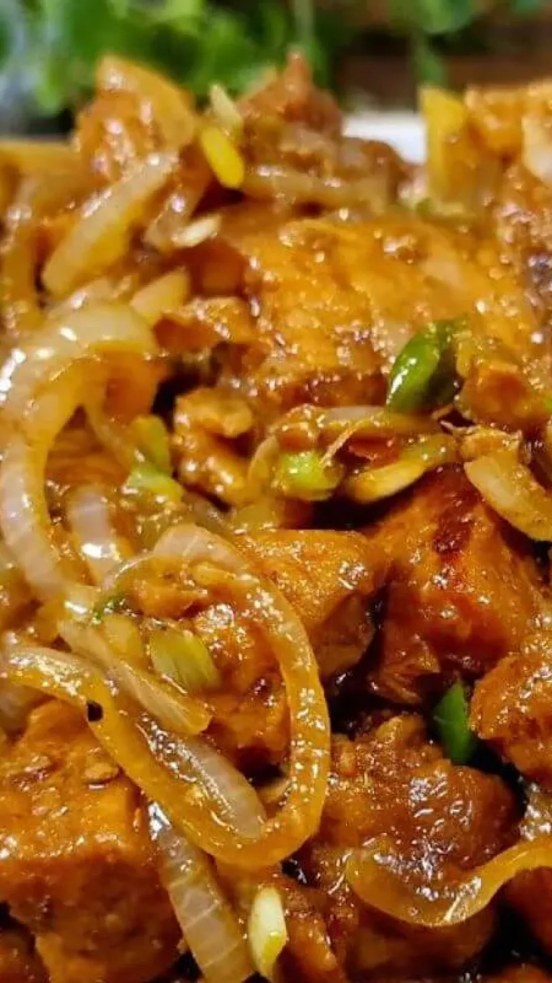 Pernil de porco acebolado um jeito de você fazer uma carne saborosa e super suculenta