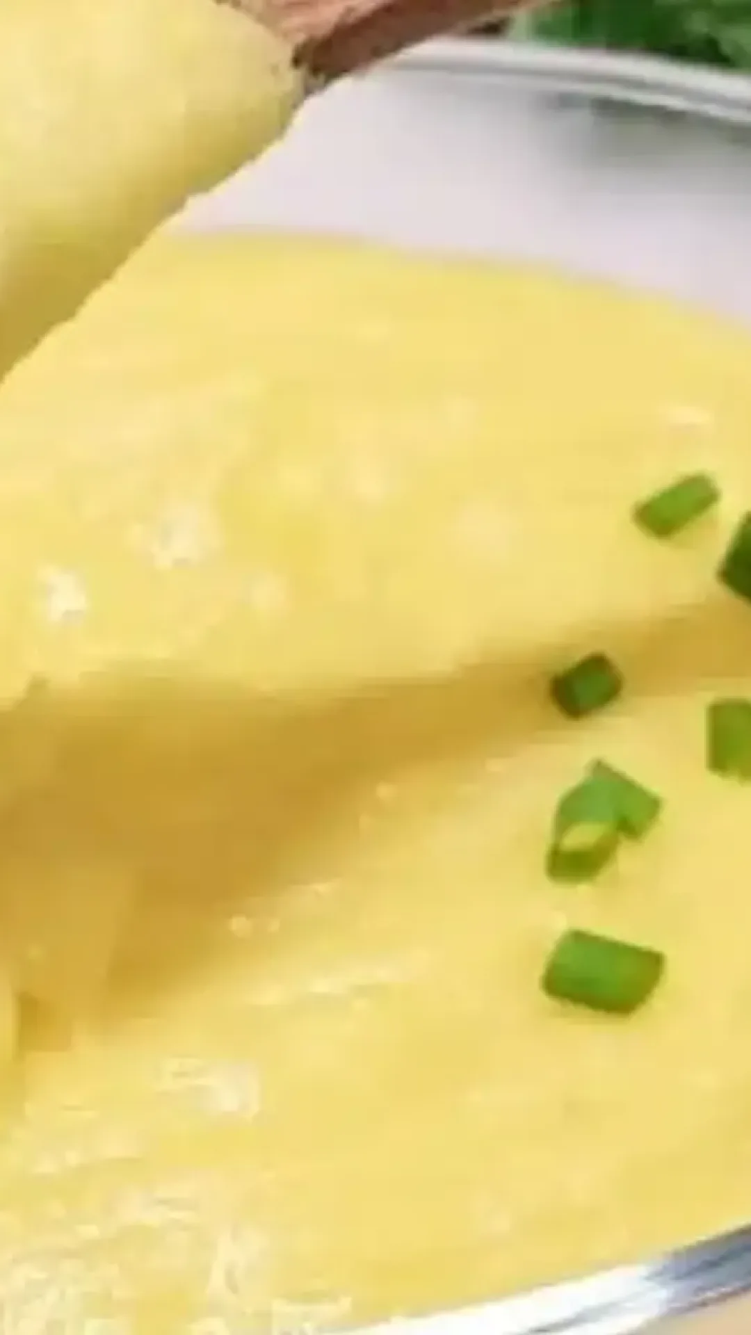 Polenta cremosa simples feita na panela de pressão, uma receita deliciosa, prática e rápida