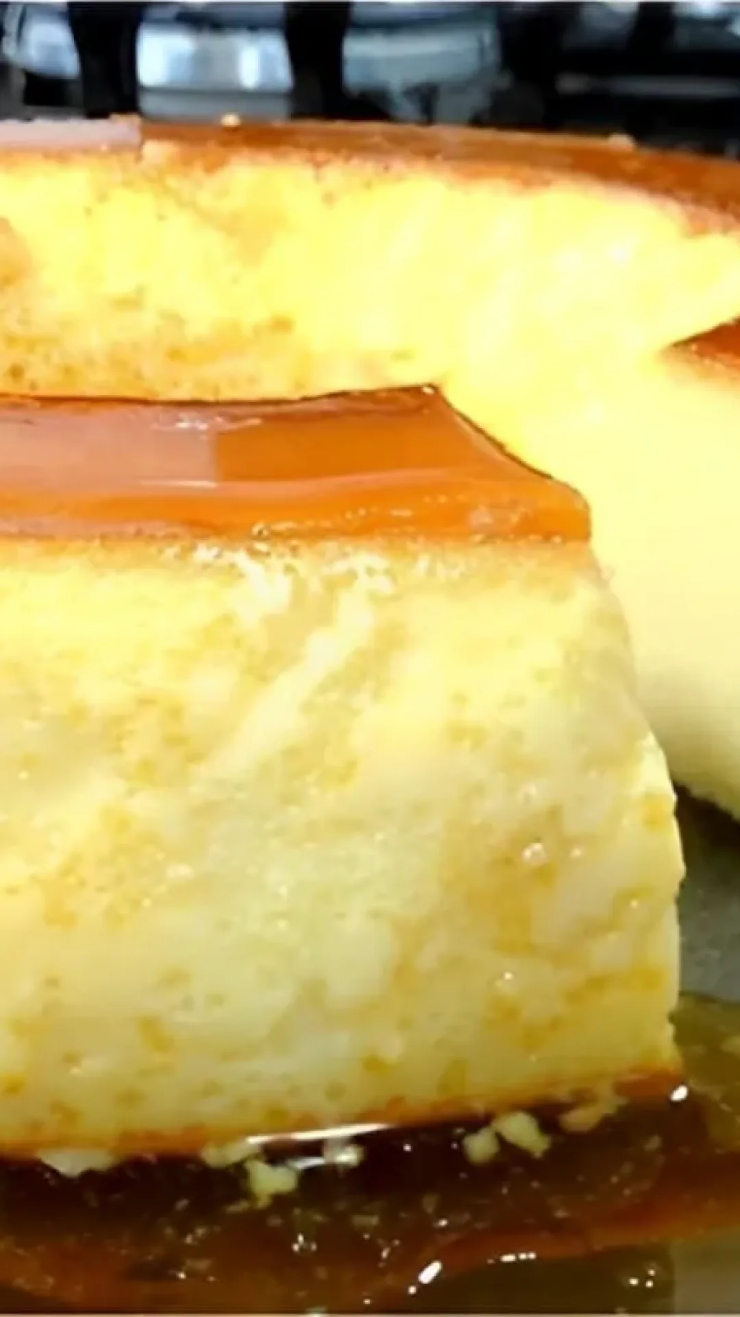 Pudim de 10 minutos é só bater os ingredientes no liquidificador e levar à geladeira