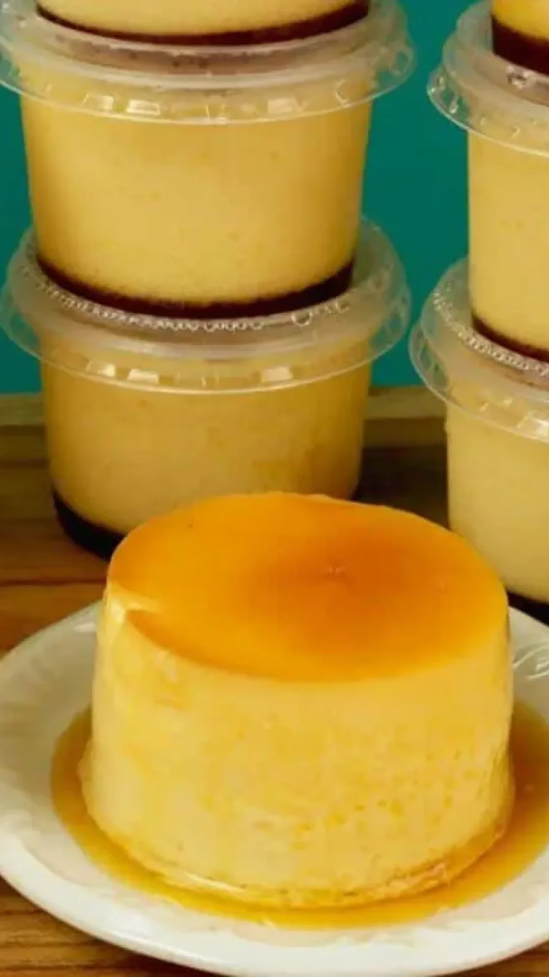 Pudim de coco no pote uma receita que rende bastante e fica uma maravilha
