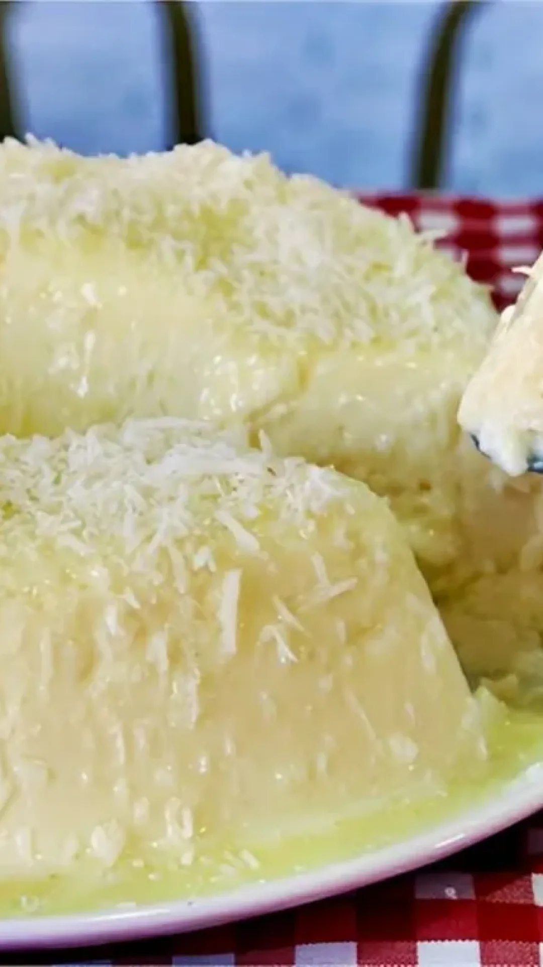 Pudim de coco que não vai ao forno basta bater os ingredientes no liquidificador e levar para assar