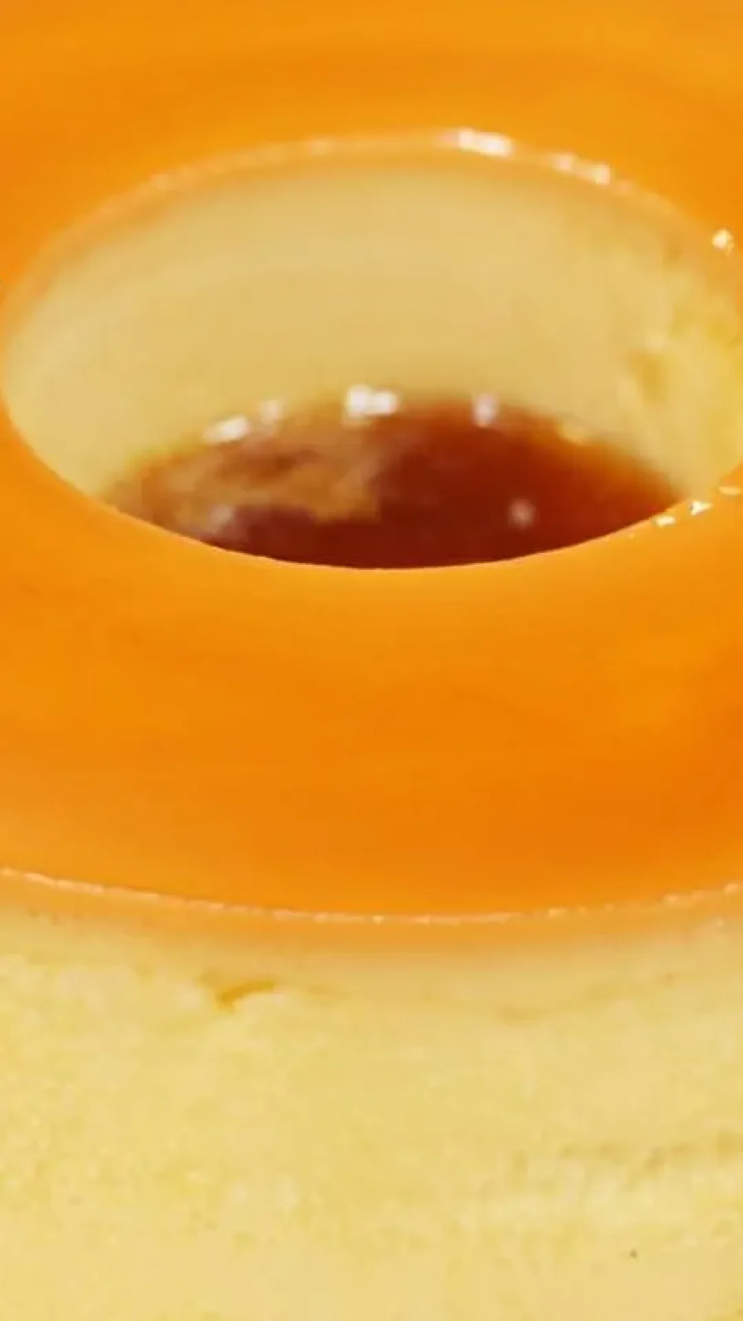Pudim de creme de leite uma sobremesa que derrete na boca e é muito fácil de preparar