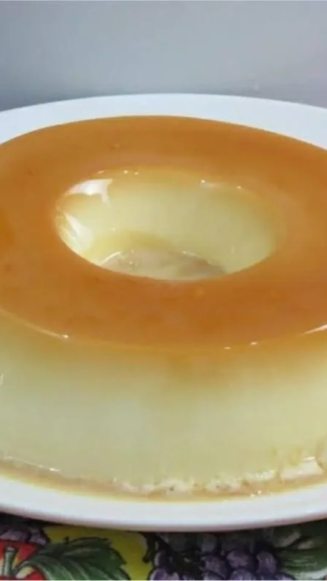 Pudim de geladeira sem ovos e sem forno uma delícia preparada em 5 minutos