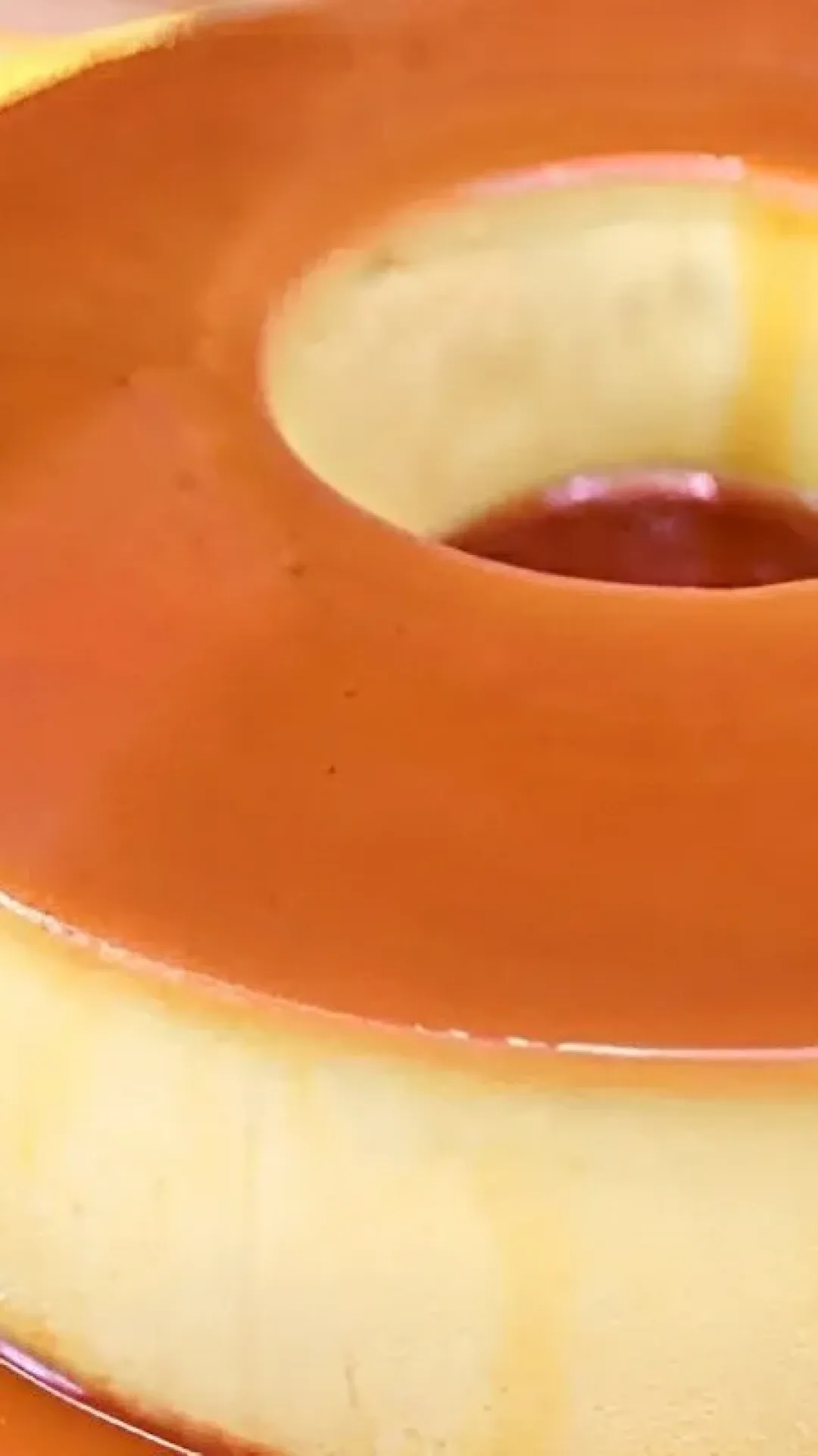 Pudim de leite moça sem furinhos extra cremoso e perfeito para a sobremesa do dia dos pais