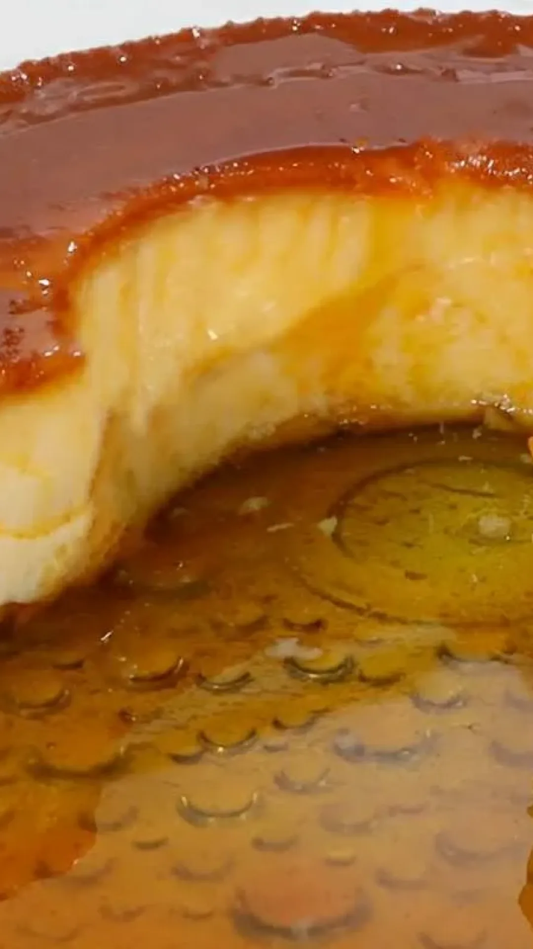 Pudim de maisena que não vai ao forno é só misturar os ingredientes na panela e levar pra gelar