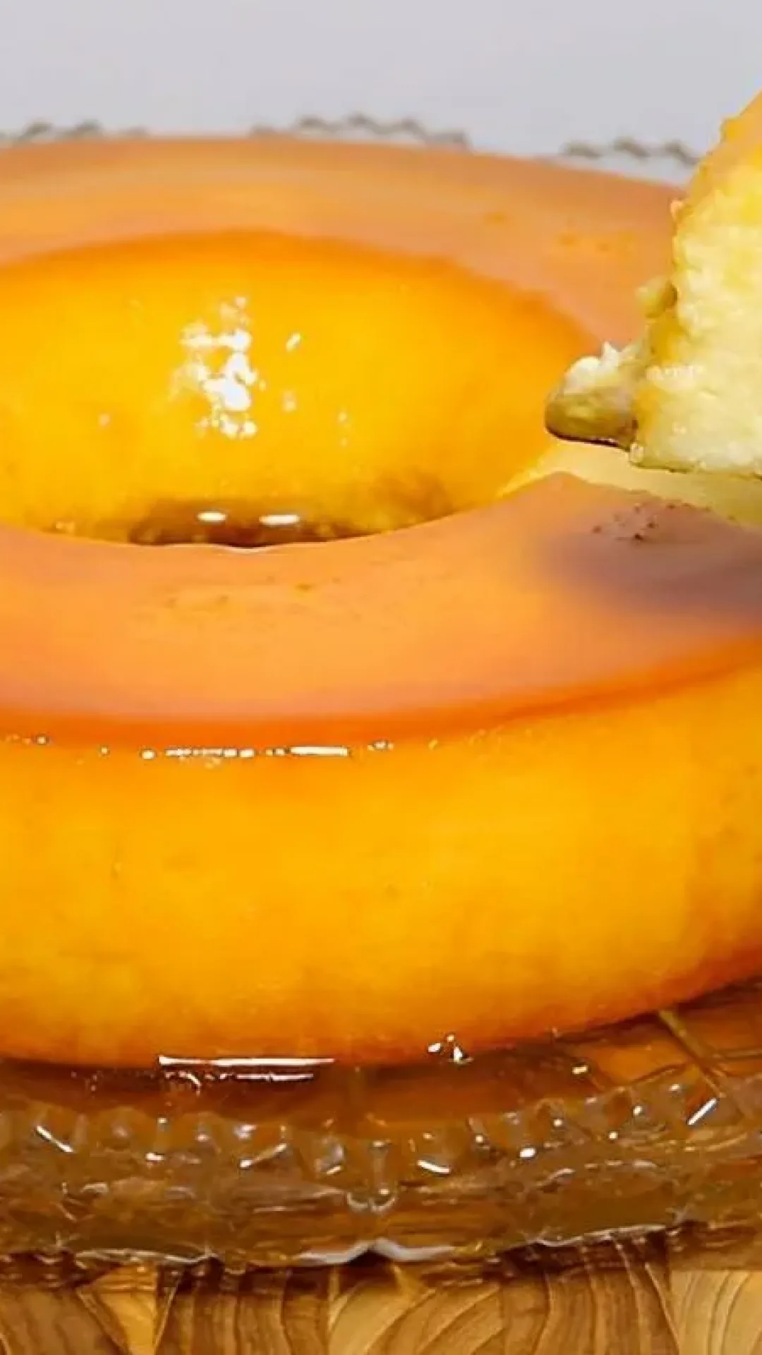 Pudim de mandioca cozida parece um pudim de pão firme e docinho uma delícia
