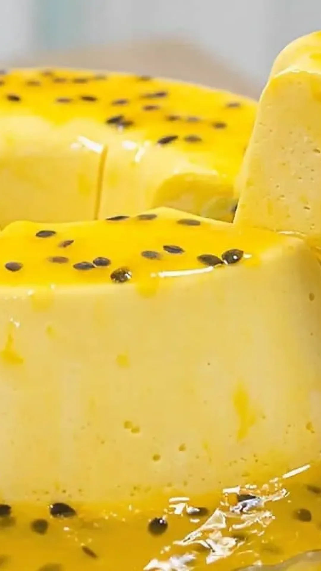 Pudim de maracujá de geladeira delicioso e perfeito para te ajudar a enfrentar a onda de calor