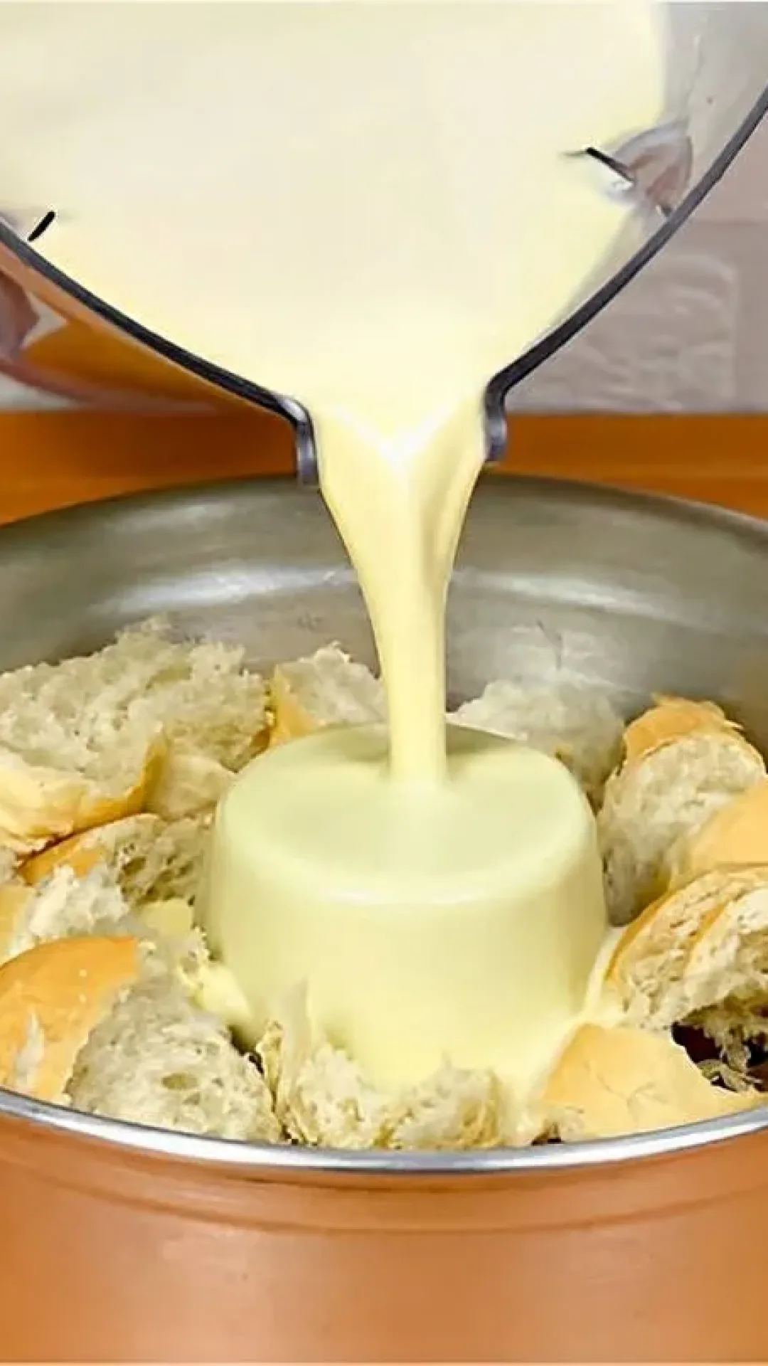 Pudim de pão igual vovó fazia delicioso consistente e perfeito para a sobremesa