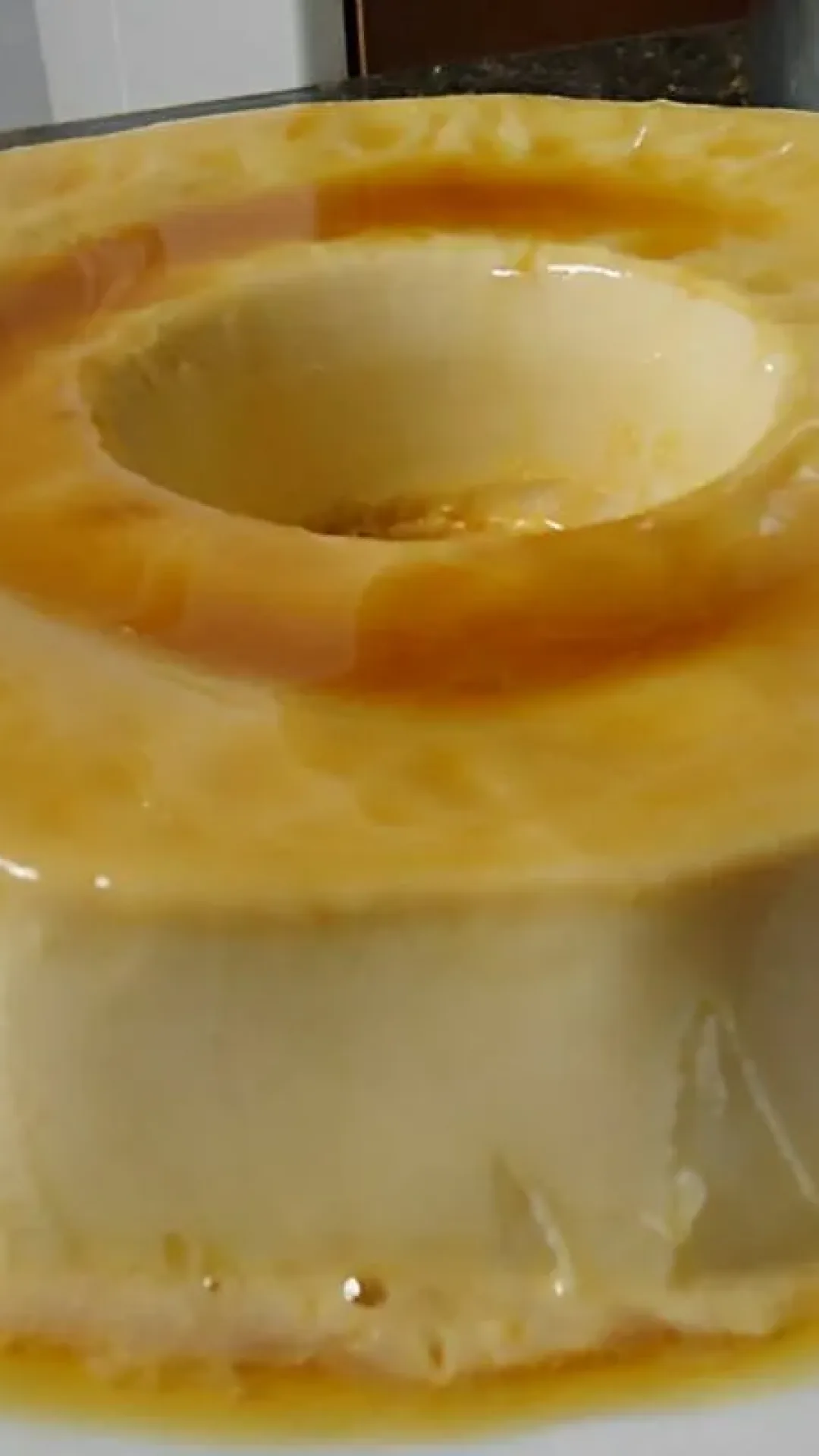 Pudim gelado ou pudim de geladeira sem ovos e sem forno é só bater os ingredientes e gelar