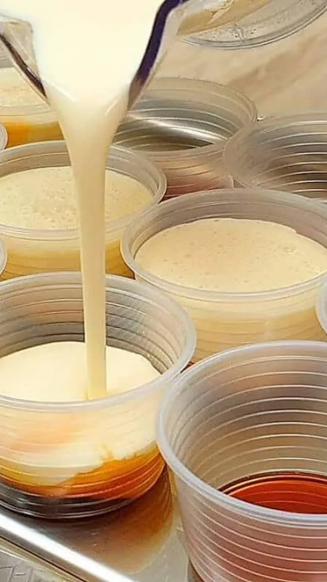 Pudim no copinho: uma receita só rende para o fim de semana todo