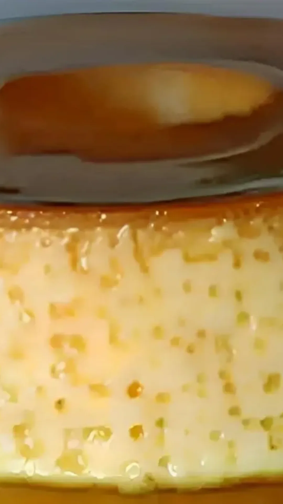 Pudim que não vai ao forno simples e fácil é só bater os ingredientes e levar pra gelar