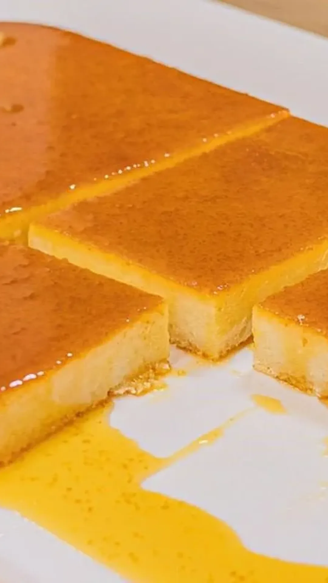 Quando sobra pão em casa sempre faço esse pudim de pão amanhecido delicioso