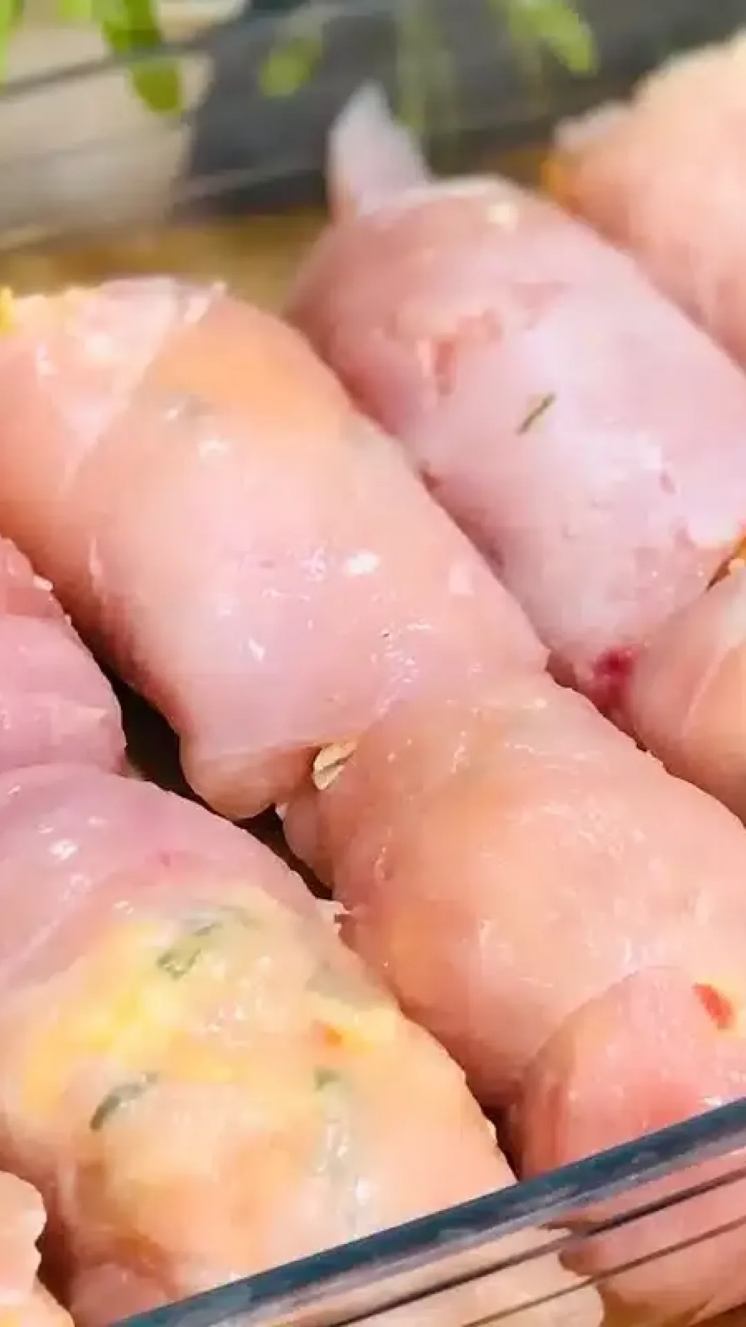 Que tal essa sugestão de frango à rolê para você arrasar no almoço de fim de semana