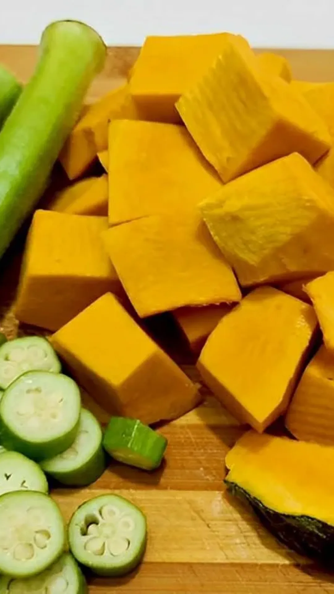 Quiabo com abóbora um acompanhamento simples e delicioso para o almoço ou jantar