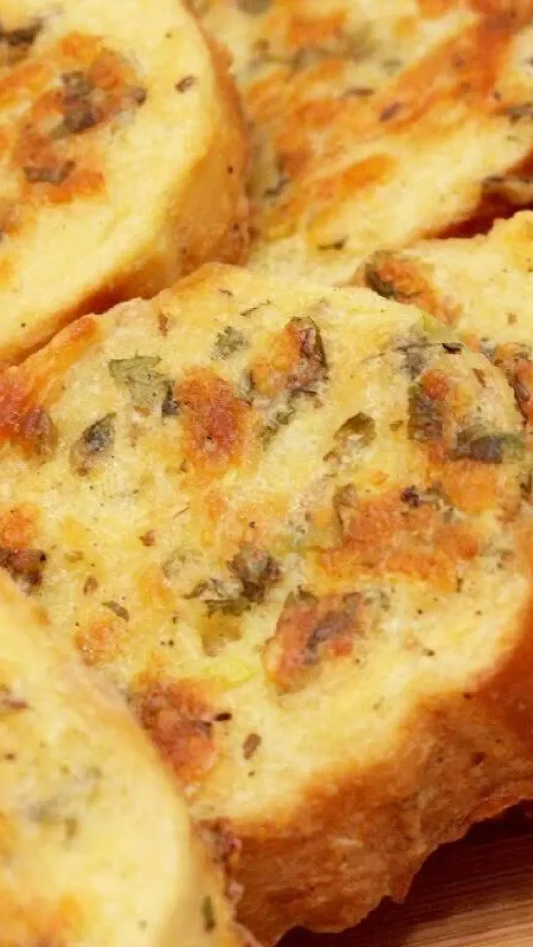 Receita com pão amanhecido para o café da manhã ou lanche da tarde