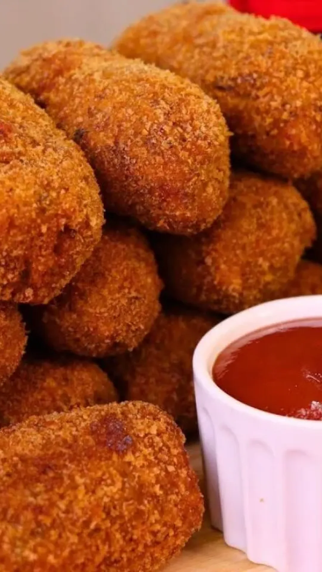 Receita de croquete de carne moída sequinho por fora e molhadinho por dentro
