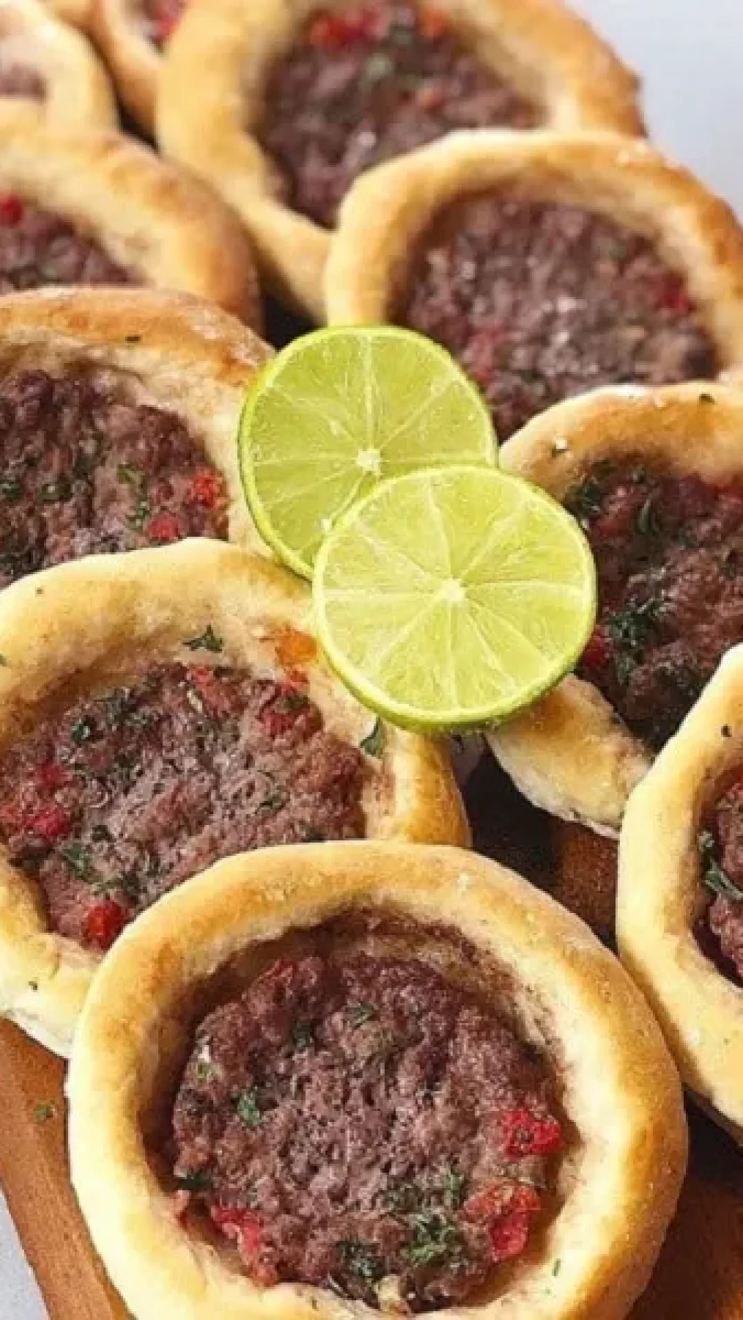 Receita de Esfiha Aberta de Carne