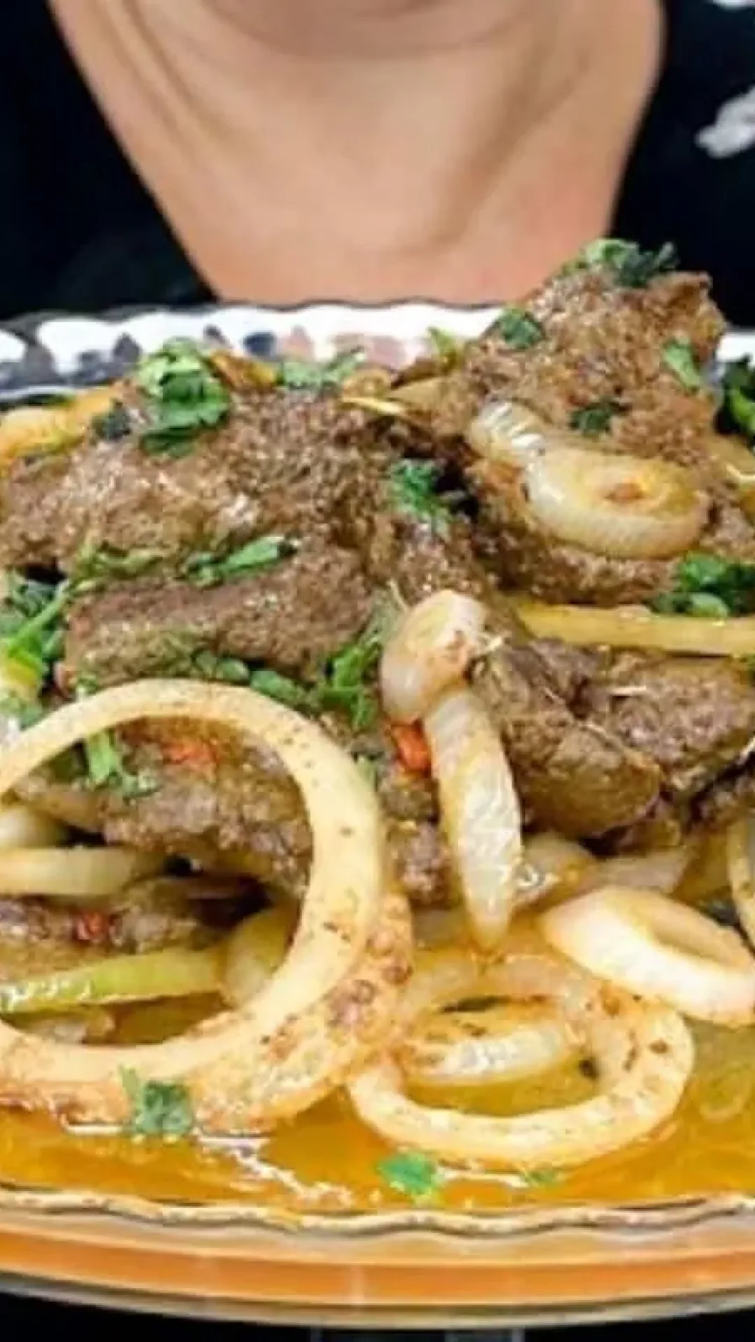 Receita de fígado acebolado: esse é o jeito mais saboroso que já comi